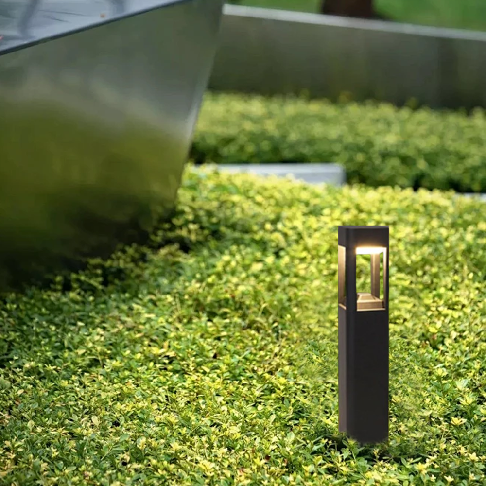Industrial Outdoor Pathway Lights - Black Metal & Acrylic Rectangle Design for Patio
