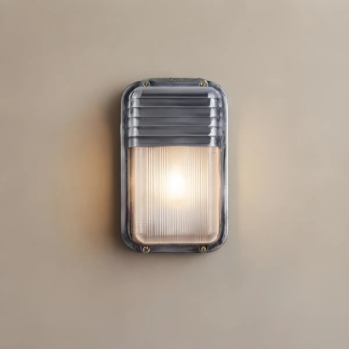 LZ520Irondale Modern Geometric Outdoor Wall Lamp – Silver Metal/Glass for CourtyardC