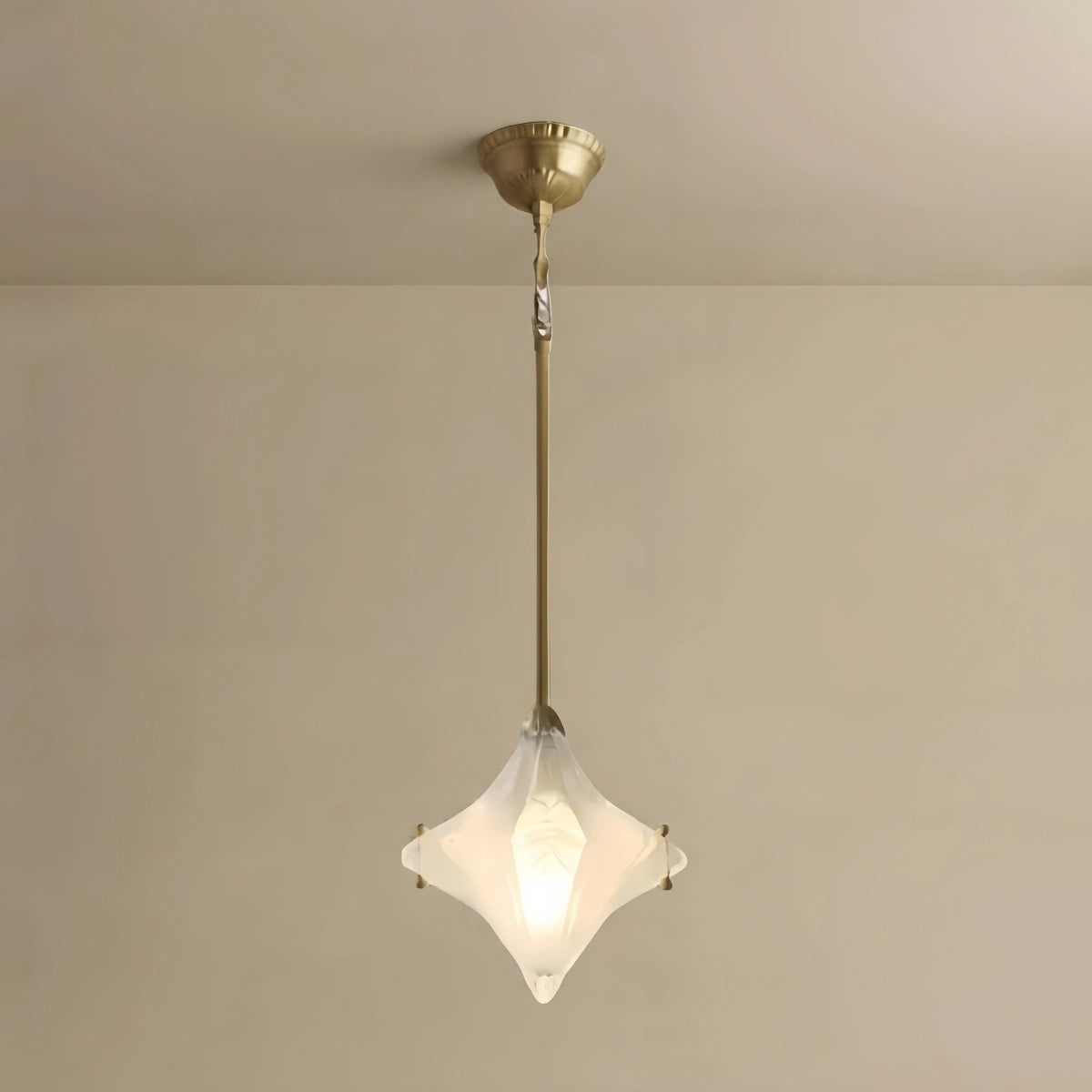 Lunara_Modern_Star_Pendant_Light_Brass_Glass