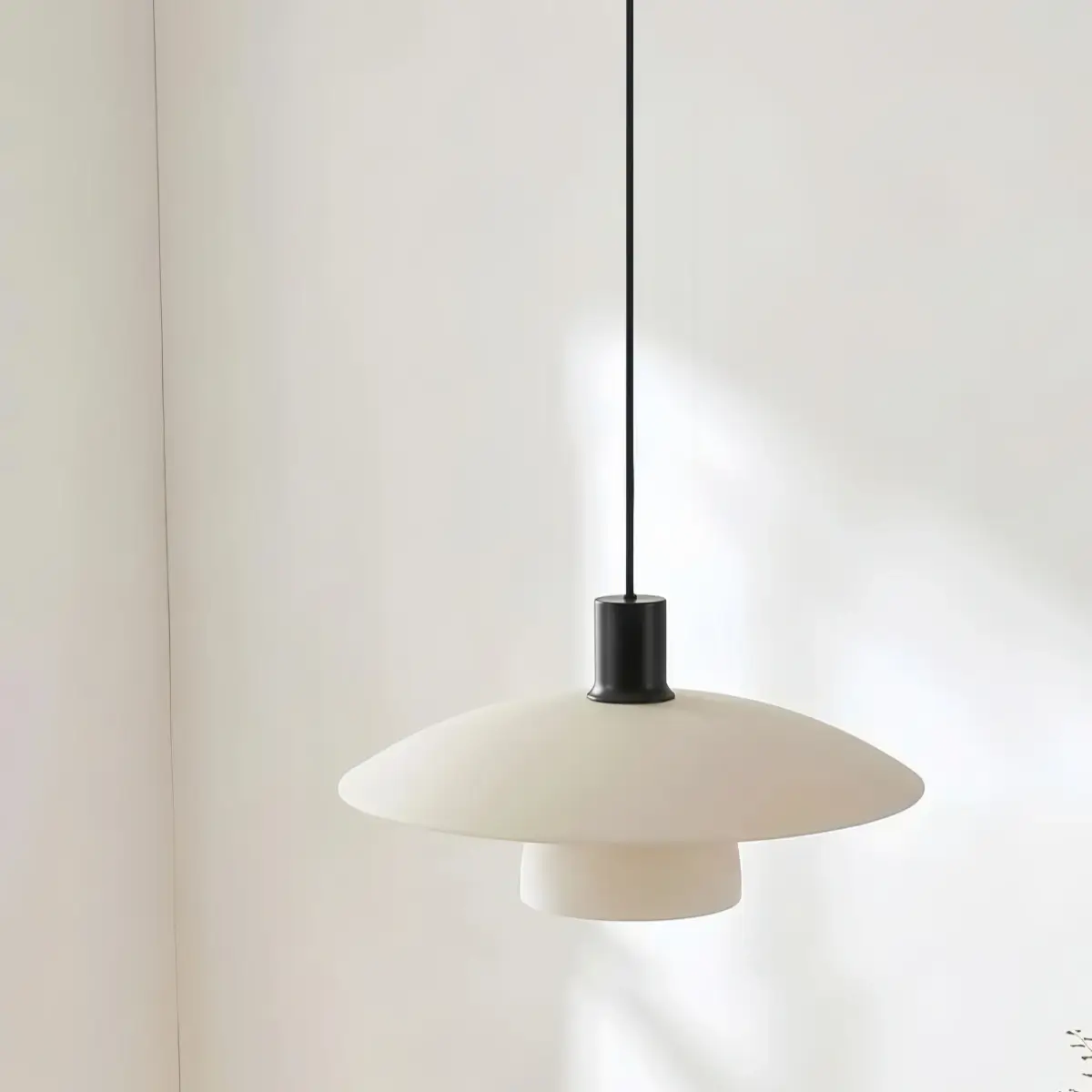 Minimalist Glass Pendant Lamp -- Black/White Metal
