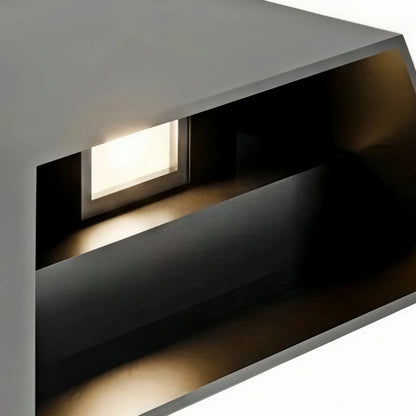 Minimalist Stainless Steel Outdoor Wall Sconce – Modern Exterior Light with Solar or Wired Power