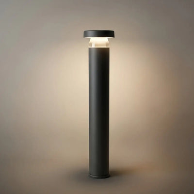 Minimalist_Cylindrical_Outdoor_Pathway_Lamp