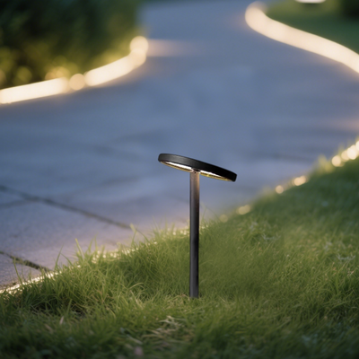 Irondale Minimalist Solar Pathway Light – Black Metal & Acrylic for Garden