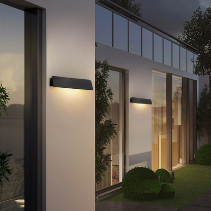 Modern Outdoor Wall Lamp - Black Metal Rectangular Design for Garden