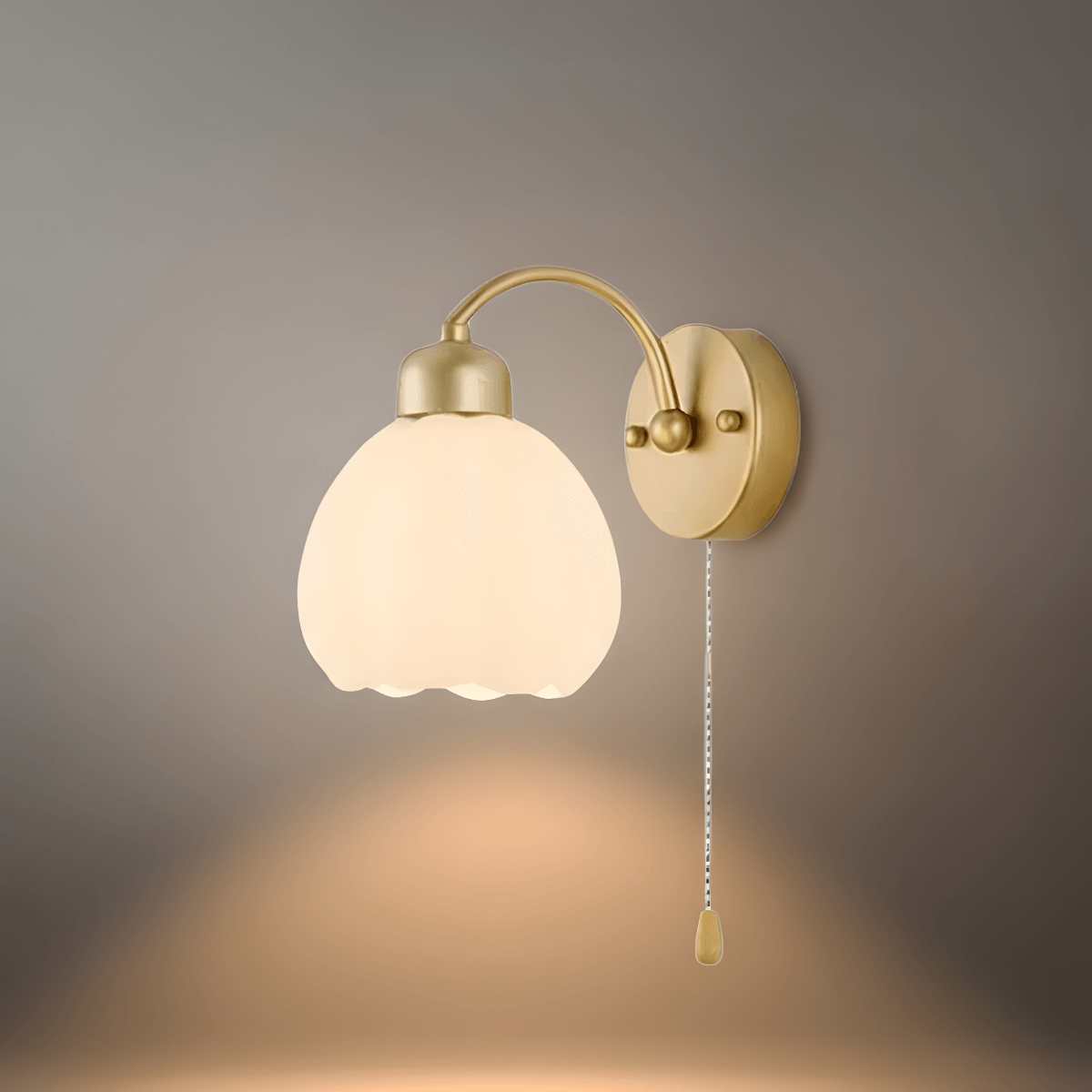 Crema Modern  Gold Floral Wall Lamp – Metal/Glass Fixture for Bedroom