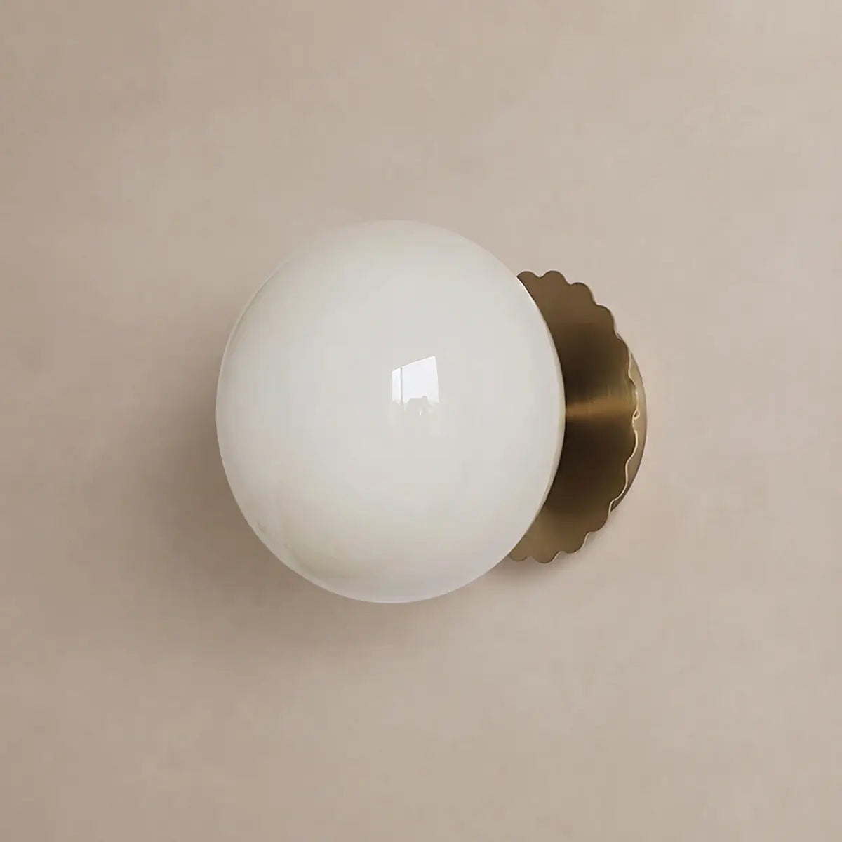 Crema Modern Glass Wall lamp – Globe Iron for white