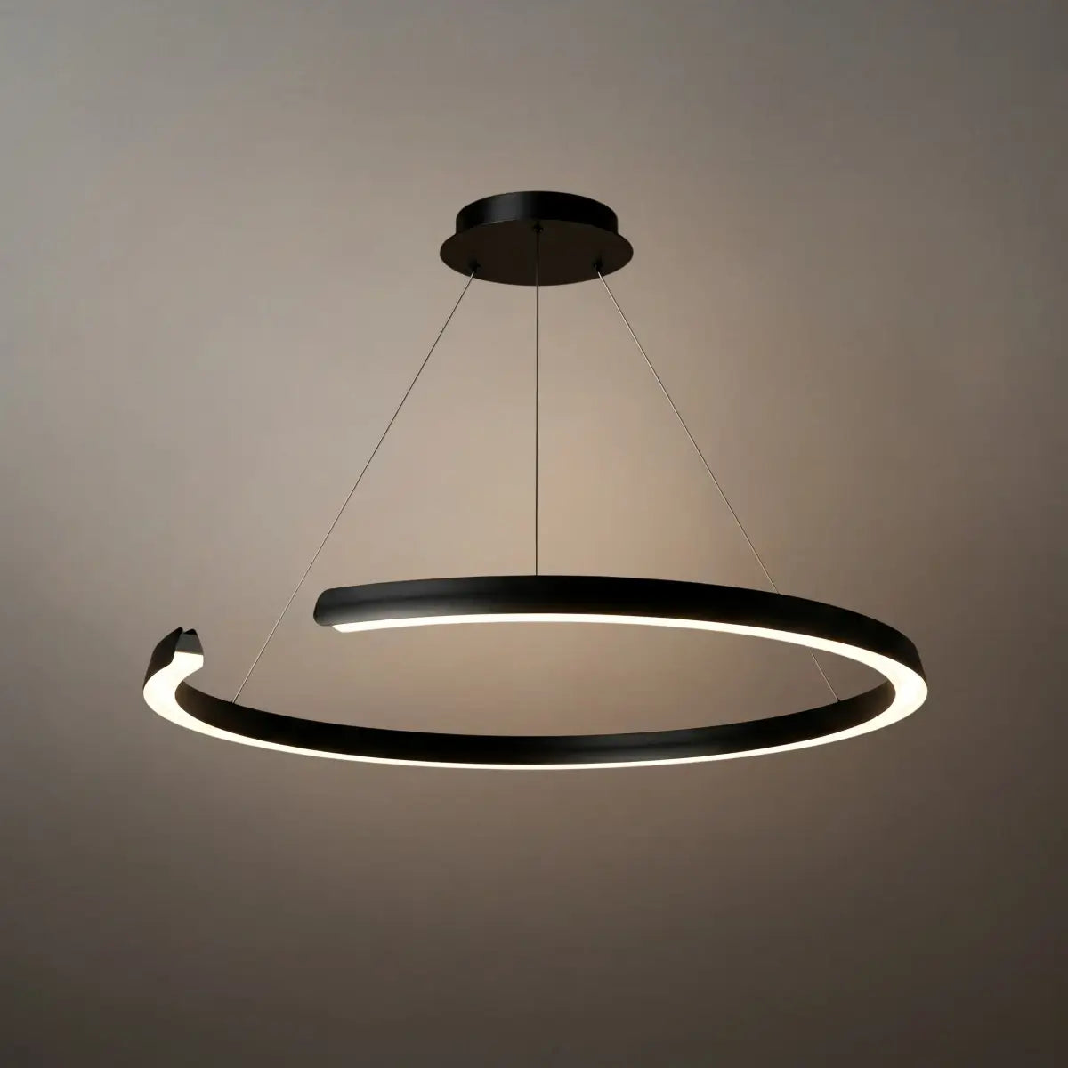 Sandora_Modern_Multi-Ring_Chandelier_