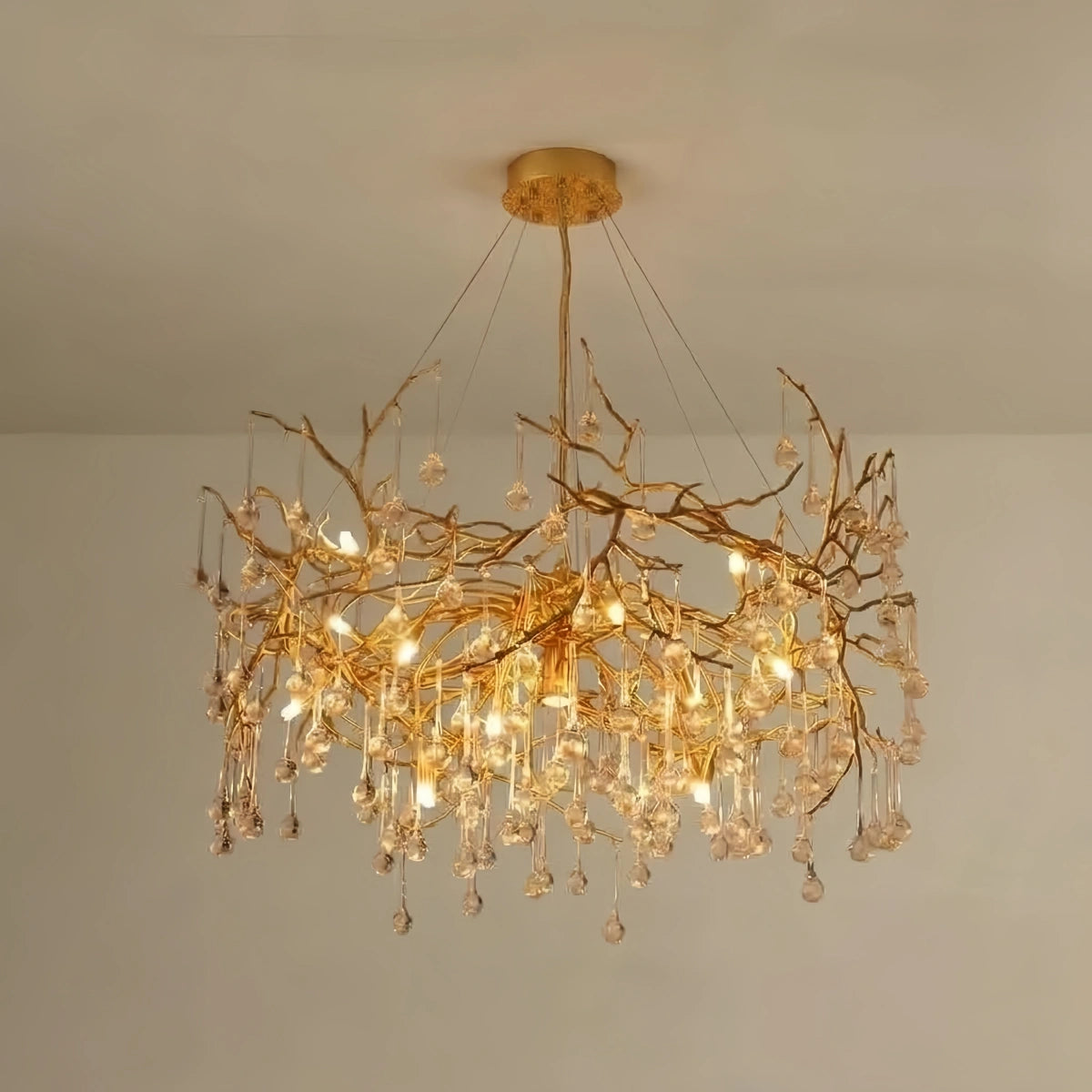 Excelis_Luxury_Branch_-Chandeliera