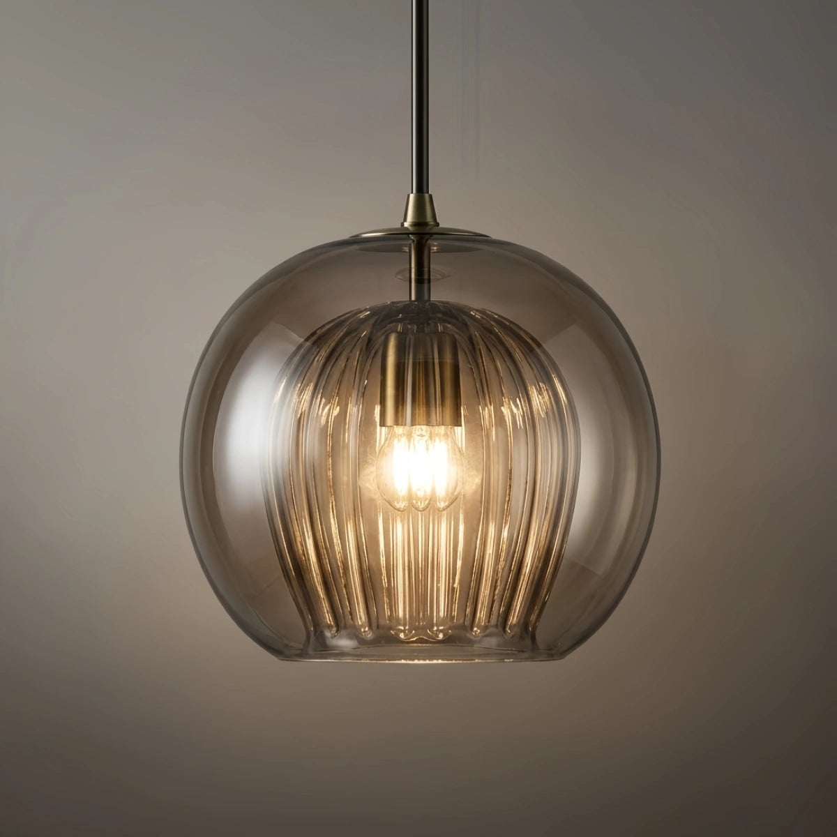 Vetro Nordic Globe Pendant Light – Clear or Amber Glass for Bedroom